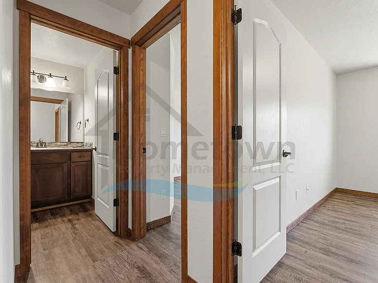 1622 E 3rd Ave #1 — Photo 22