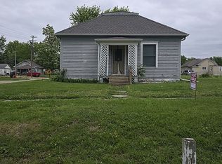 1024 McLean St, Falls City, NE 68355