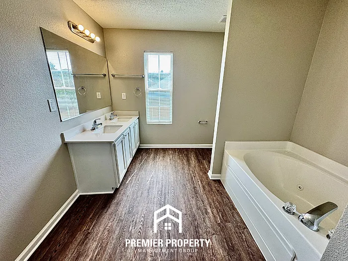 2506 Boxford Ln — Photo 13