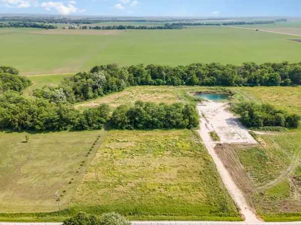 6 E Grand Ridge Rd, Mazon, IL 60444