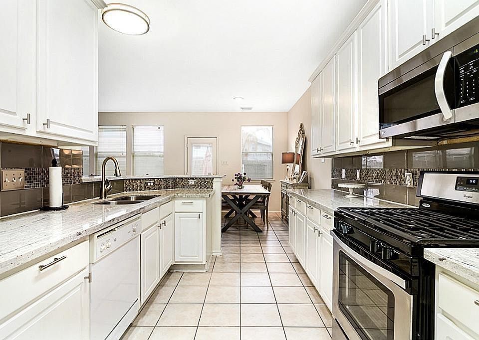 1st image of 3027 Loganberry Park Ln