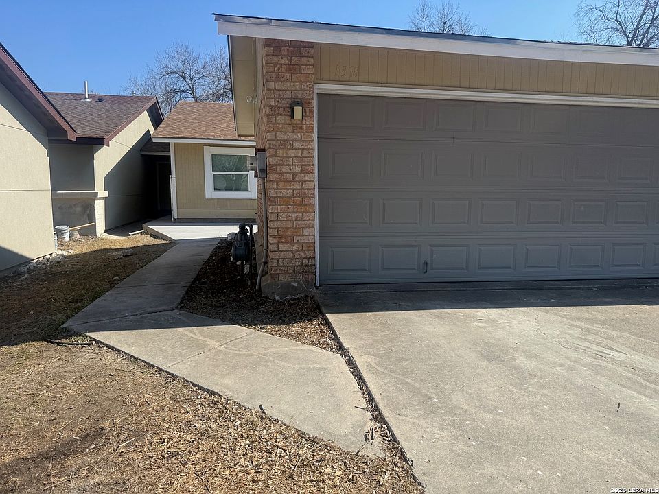 1st image of 1318 BAYOU DR