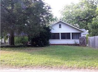 603 Lewis Rd, Deatsville, AL 36022