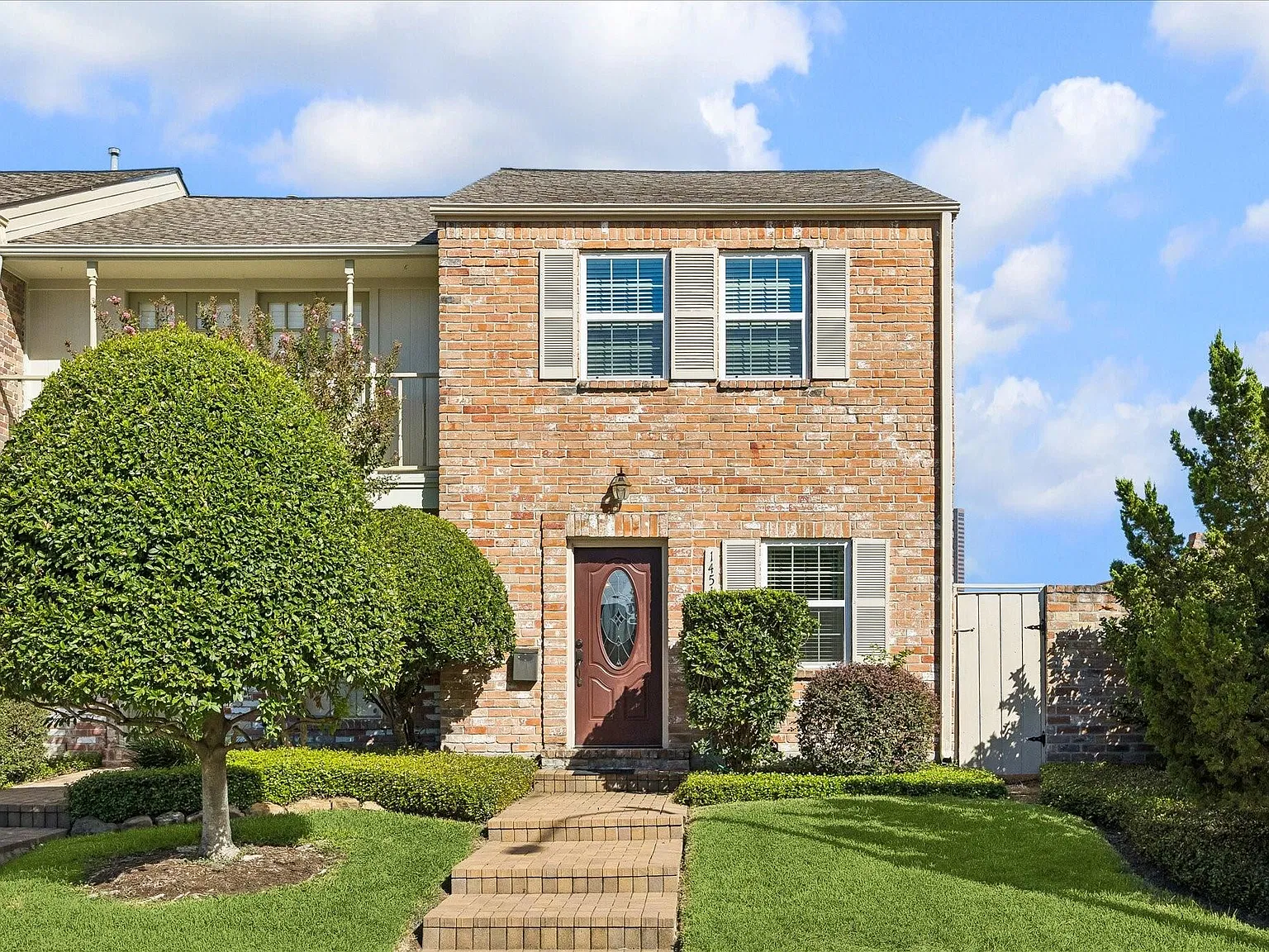 2 bed, 1.5 bath, 1224 sqft, $2,100 — Photo 1