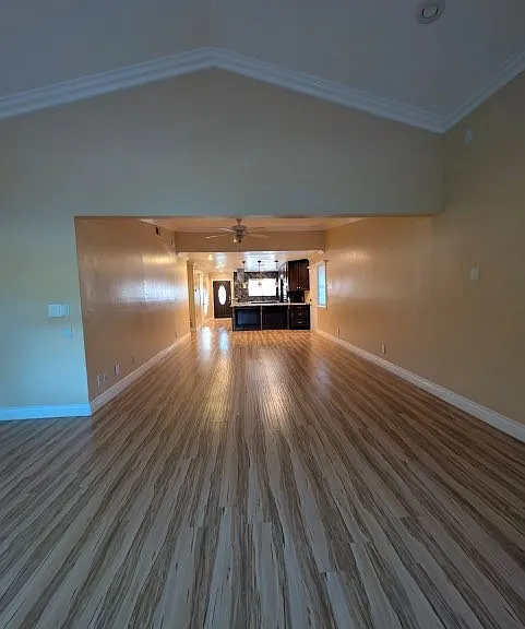 217 Tamarisk St — Photo 3