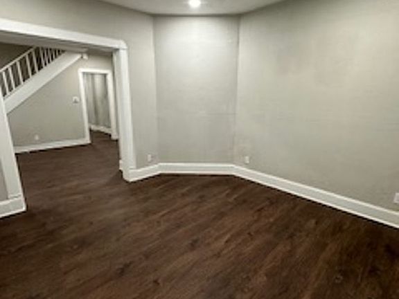 2nd image of 3330 Graceland Ave