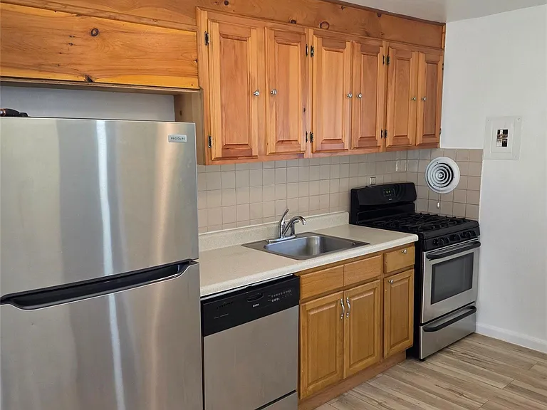 3 Fishkill Glen Dr #A — Photo 6