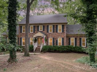 5510 McAlpine Farm Rd, Charlotte, NC 28226