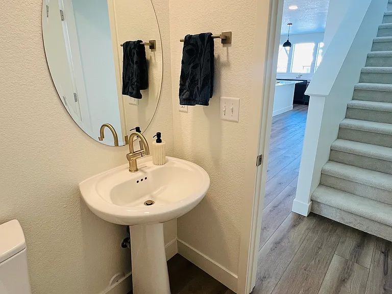 3210 Sykes Dr — Photo 9