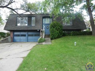 3200 SW Stone Ave, Topeka, KS 66614