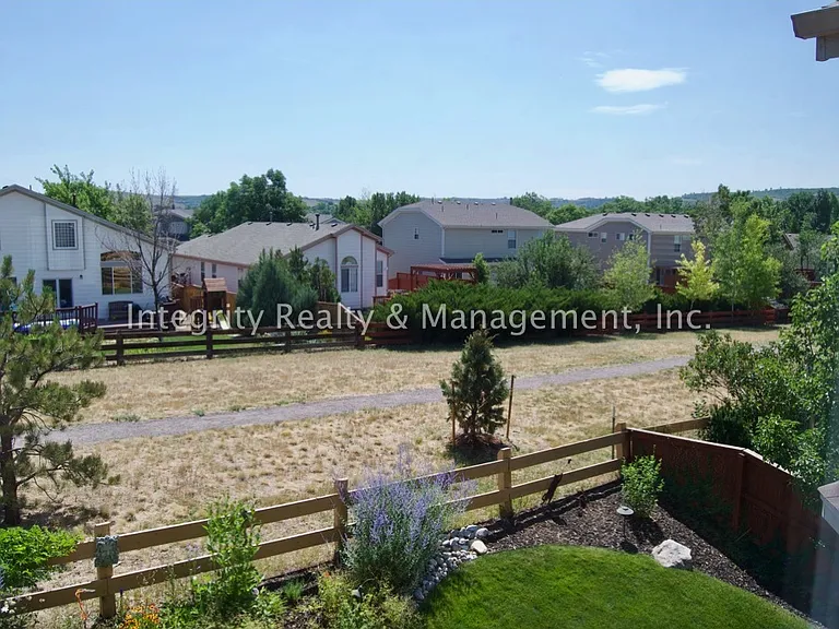 10328 Longwood Way — Photo 20