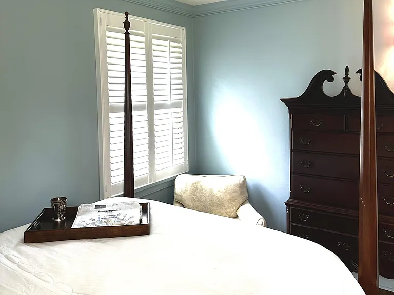 1210 Foxcroft Rd — Photo 18