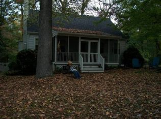 303 Mansion Dr, Hopewell, VA 23860