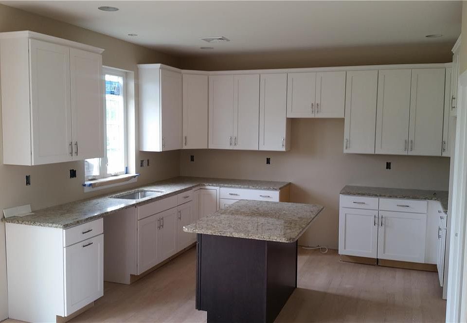 2nd image of 4740 Colleen Dr N