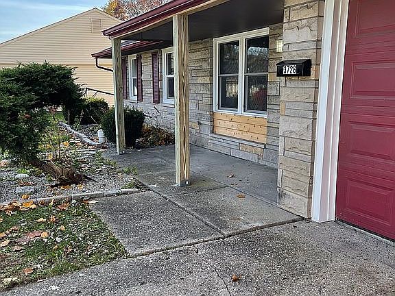 3rd image of 3726 N Wellington Ave