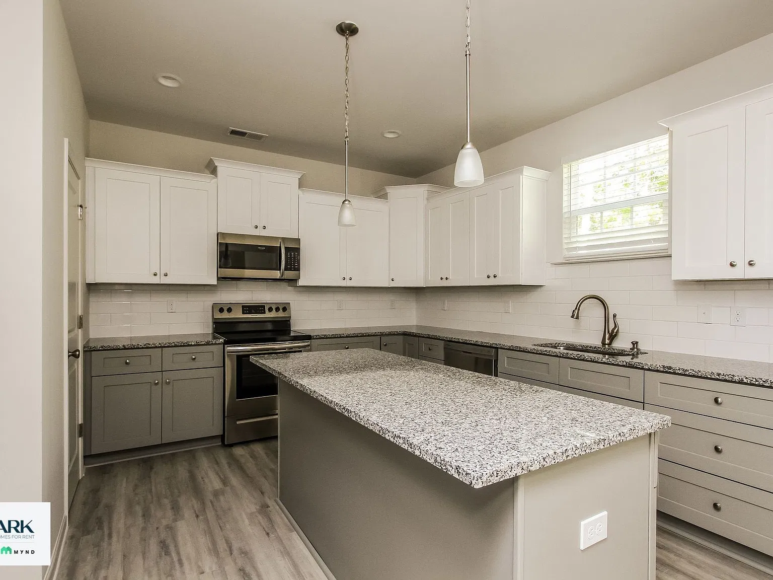 4 bed, 3.0 bath, 1909 sqft, $2,275 — Photo 3