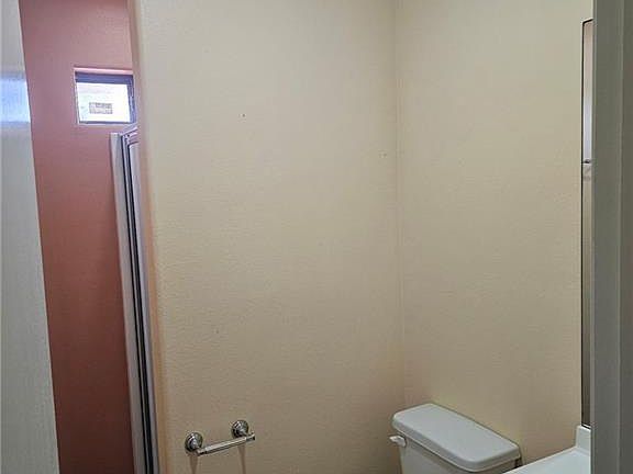 4th image of 600 New Mexico St