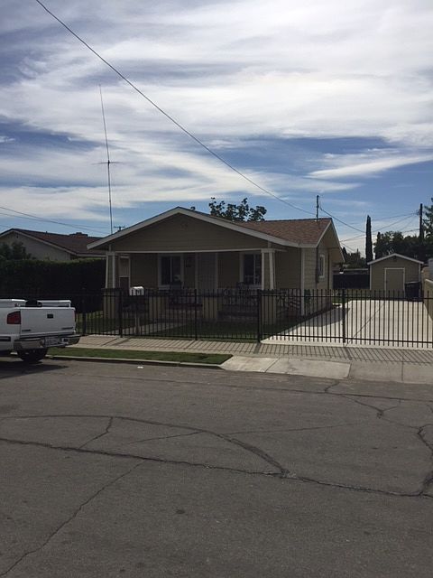 1st image of 1377 W 10th St