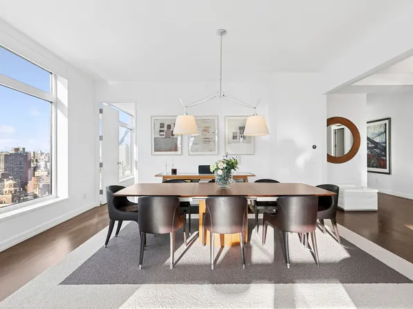 400 East 67th Street image 7 of 29