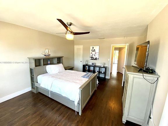 3rd image of 2213 NE 123rd St #2213