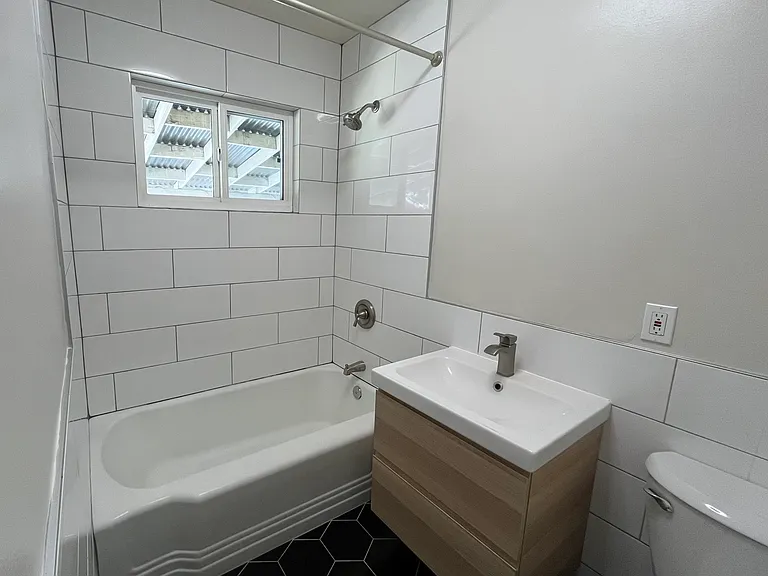 6104 Albemarle St — Photo 8