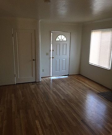 Living room/front entrance