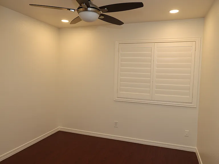 15201 S 47th Way — Photo 16