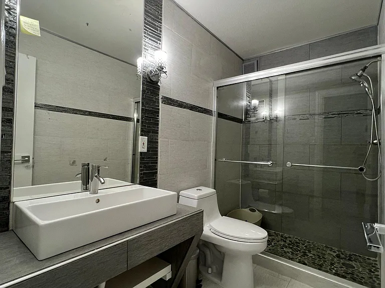 215 Rancho Vista Dr — Photo 3