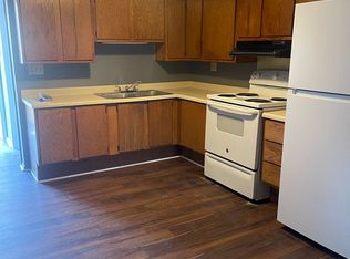 123 Circle Dr APT 26, White Sulphur Springs, WV 24986