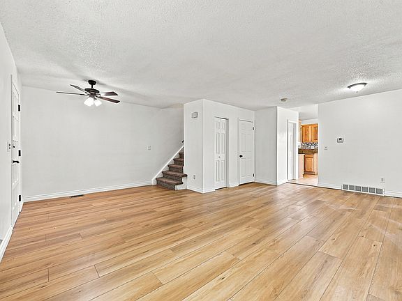 3rd image of 14713 W Ellsworth Ave