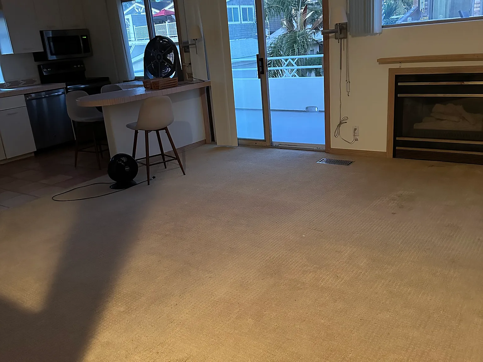 2471 Newport Ave — Photo 2