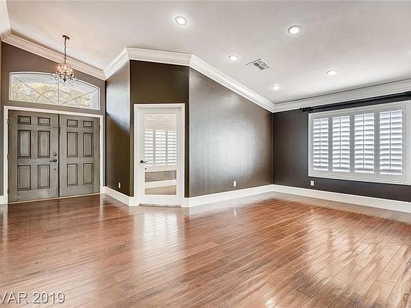 3rd image of 5422 Saint Bernard Ct