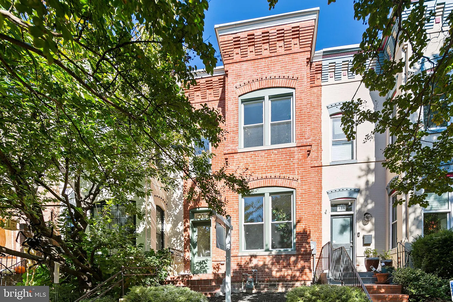414 G St NE photo 1