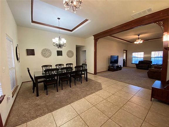 3rd image of 820 Golden Pond Dr