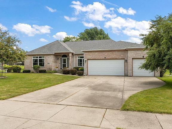 5th image of 8947 Willow Ln