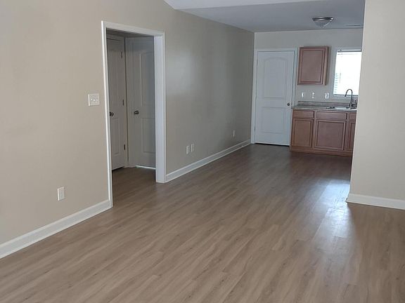 2nd image of 419 Belgrade Swansboro Rd