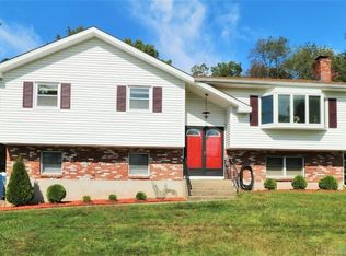 5 Simpkins Dr, Bristol, CT 06010