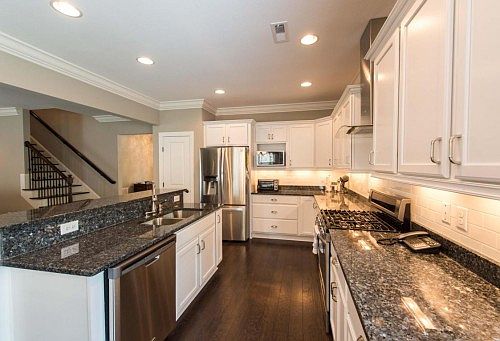 5th image of 1224 Bridgeview Dr