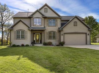 9485 S 96th STREET, Franklin, WI 53132