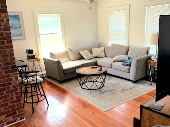 137 High St, South Kingstown, RI 02879