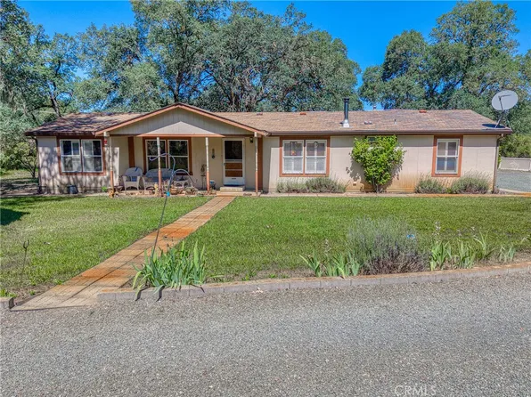 1450 Oak Hill Ct, Lakeport, CA 95453