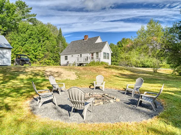 2 Piper Lane, Abbot, ME 04406