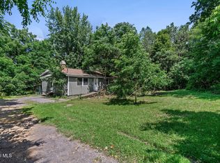606 W Glenville Rd, Glenville, NY 12302