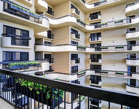 2nd image of 2413 Bayshore Blvd Unit 1401