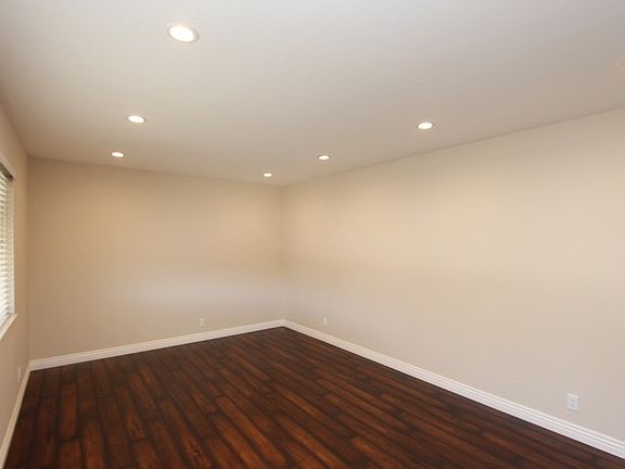 4th image of 2386 Pauline Dr APT A