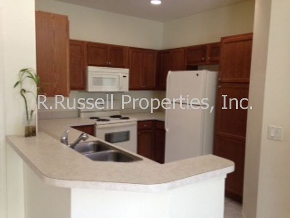 3rd image of 2496 Grand Central Pkwy APT 5