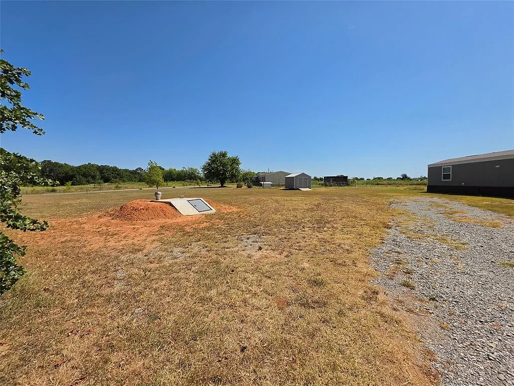 4 bed, 1200 sqft, $1,295 — Photo 4