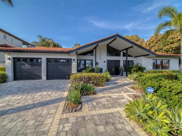 4437 46th Ave S, Saint Petersburg, FL 33711