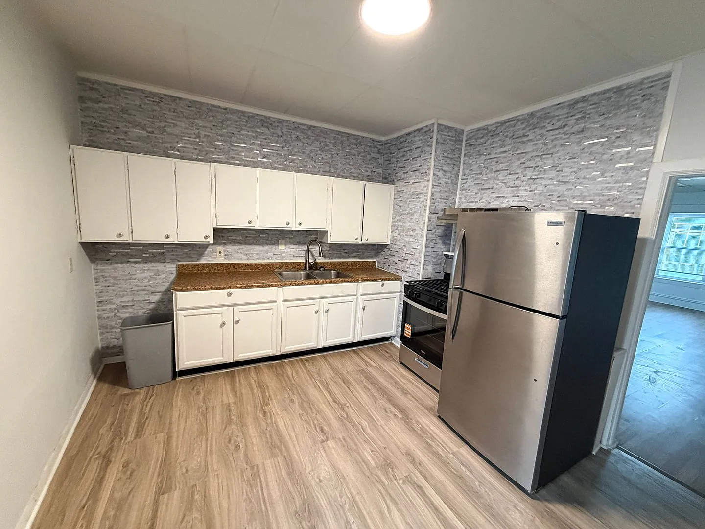 58-60 Intervale Avenue — Photo 2