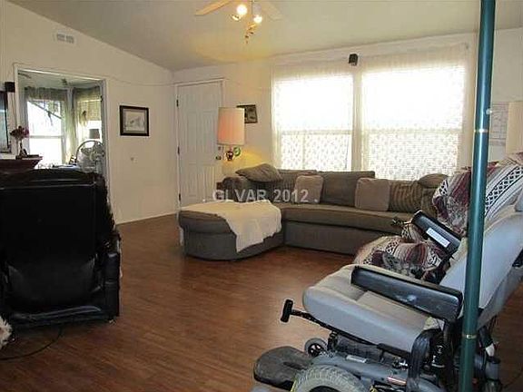 5th image of 5767 E Carey Ave